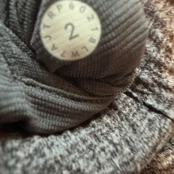 lululemon hotty hot short - Picture 4 of 4